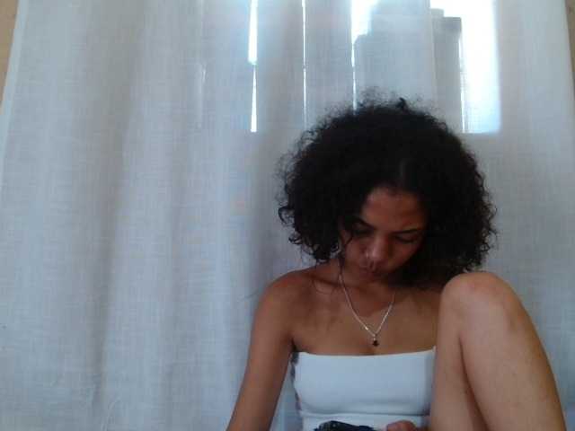 Rayelebang live cam on BongaCams