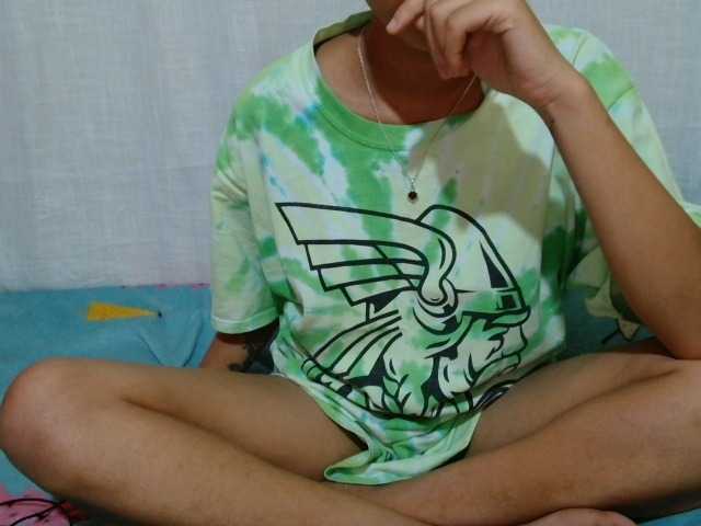 Rayelebang live cam on BongaCams