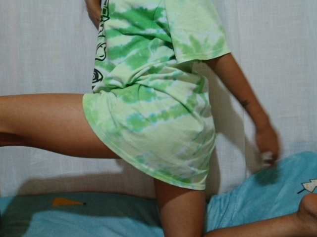 Rayelebang live cam on BongaCams
