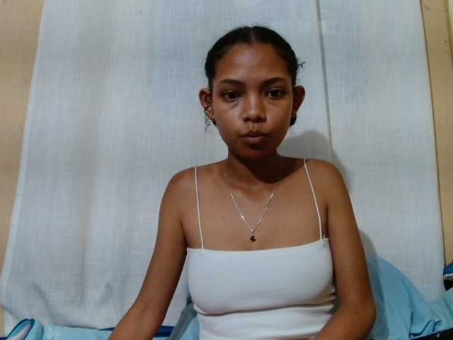Rayelebang live cam on BongaCams