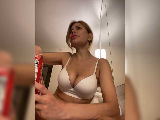 TO4KAGi live cam on BongaCams