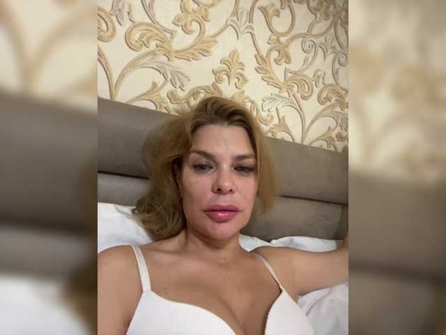 TO4KAGi live cam on BongaCams