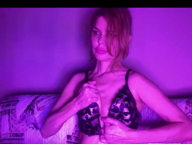 TO4KAGi live cam on BongaCams