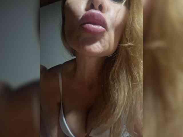 TO4KAGi webcam