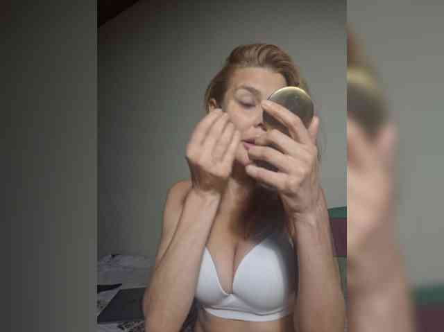 TO4KAGi webcam