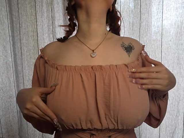 CeceliaPedaci live cam on BongaCams