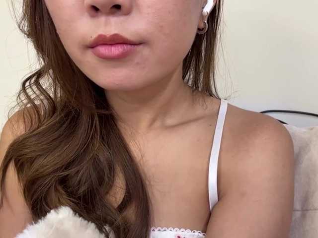 Naomi33 live cam on BongaCams