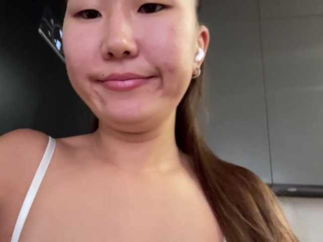Naomi33 live cam on BongaCams