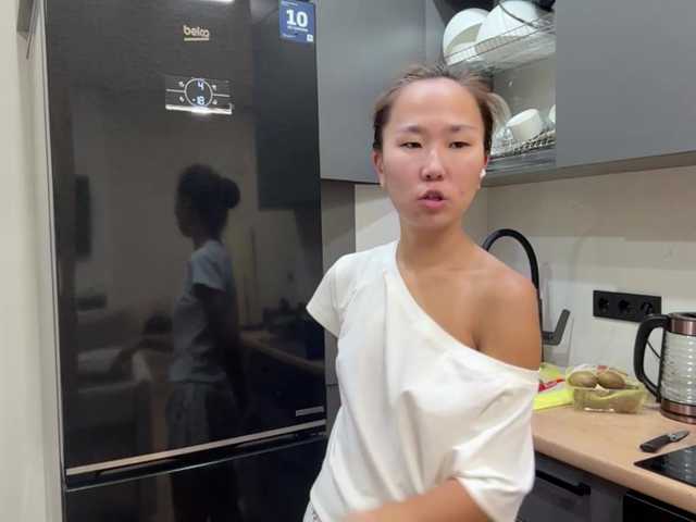 Naomi33