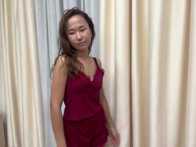 Naomi33 live cam on BongaCams