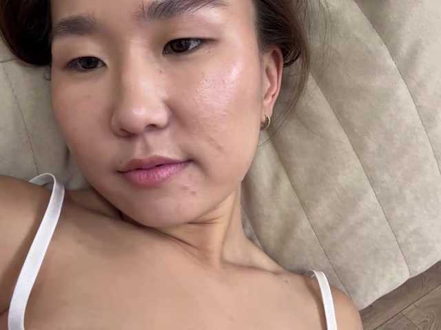 Naomi33 live cam on BongaCams
