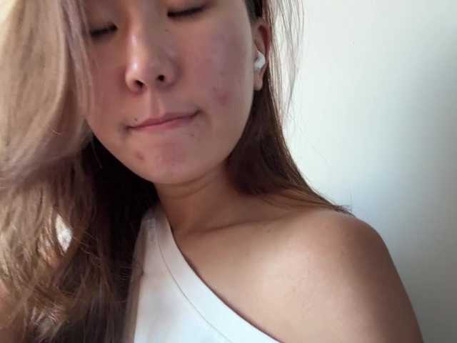 Naomi33