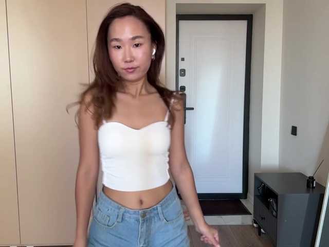 Naomi33