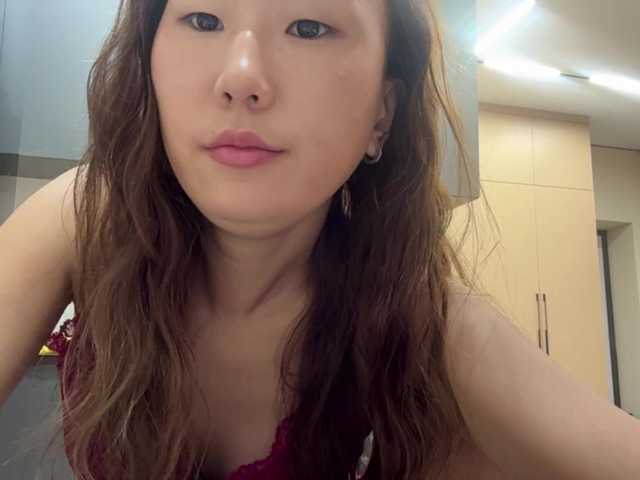 Naomi33 live cam on BongaCams