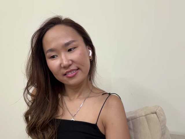 Naomi33 live cam on BongaCams