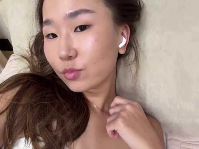 Naomi33