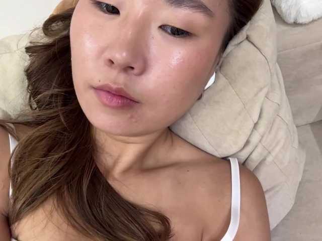 Naomi33 live cam on BongaCams
