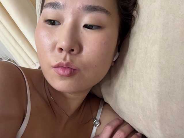 Naomi33