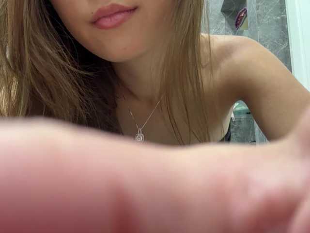 Naomi33
