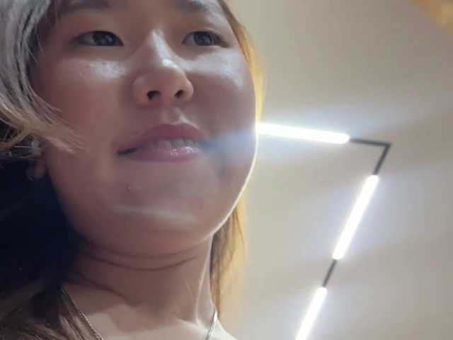 Naomi33