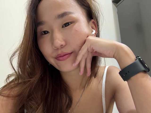 Naomi33 live cam on BongaCams