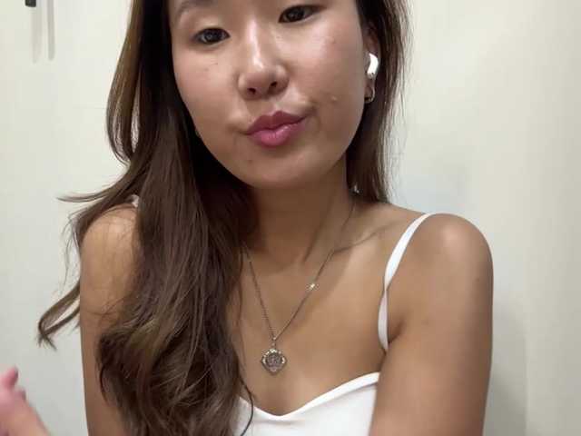 Naomi33 live cam on BongaCams