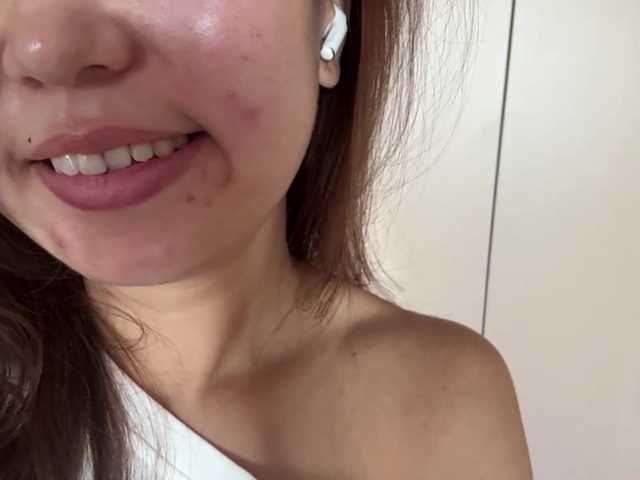 Naomi33