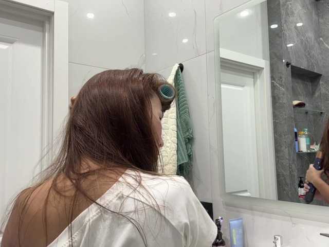 Naomi33
