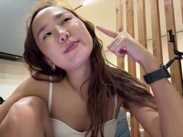 Naomi33