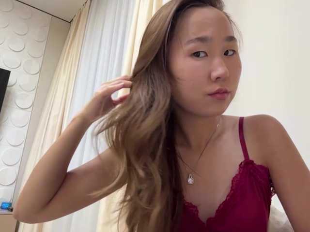Naomi33