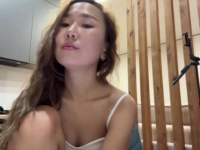 Naomi33