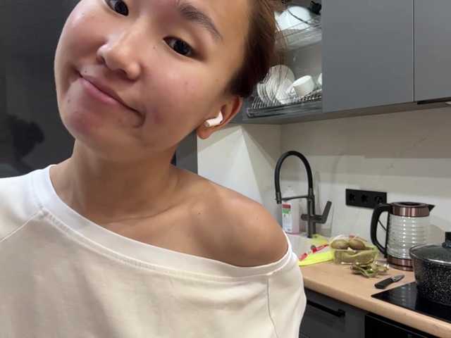 Naomi33