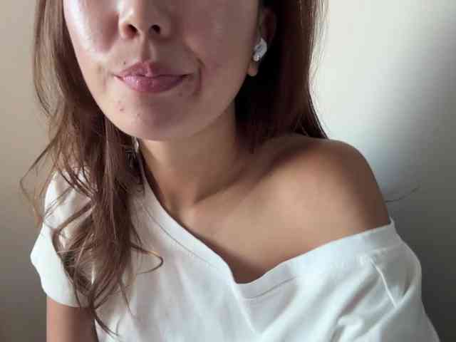 Naomi33's live stream
