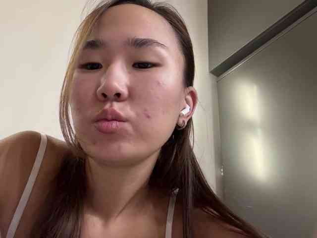 Naomi33 Naomi33