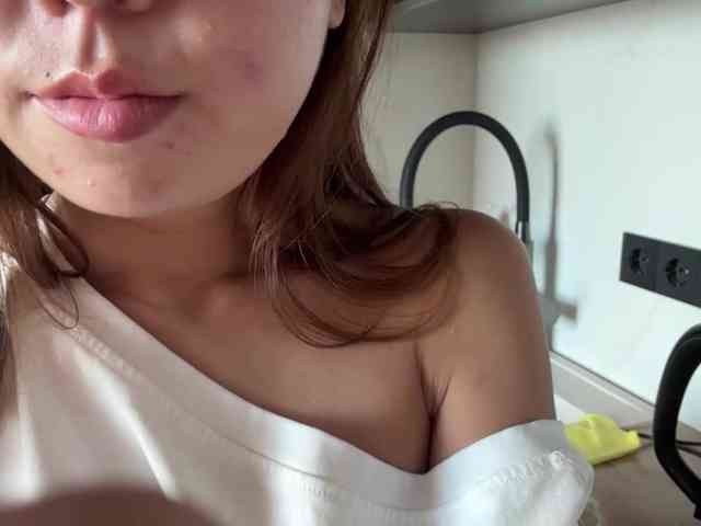 Naomi33