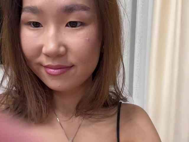Naomi33