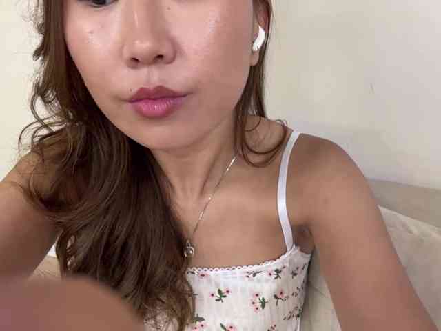 Naomi33