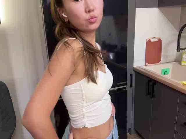 Naomi33