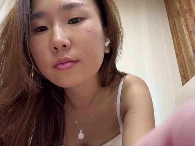 Naomi33