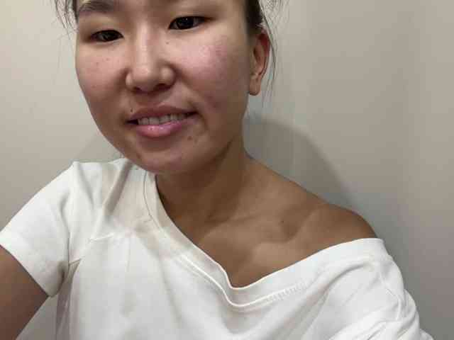 Naomi33