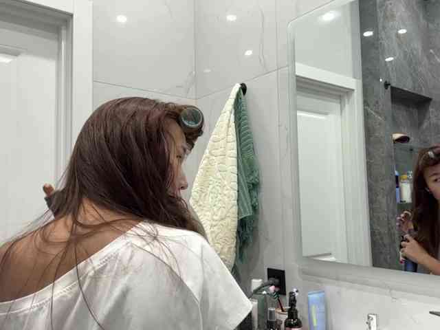 Naomi33