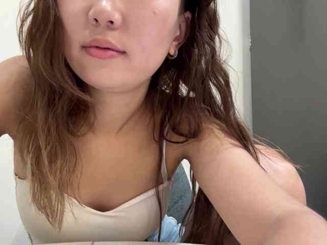Naomi33