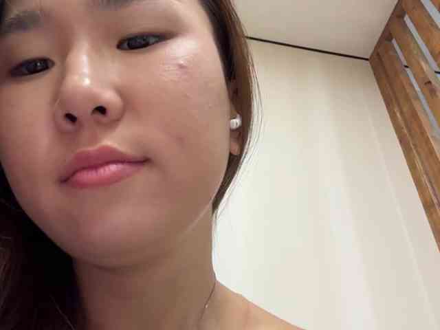Naomi33