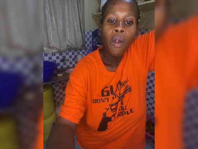 TeaserTracy1 webcam