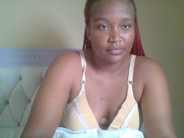 Hot-sexy-gurl live cam on BongaCams
