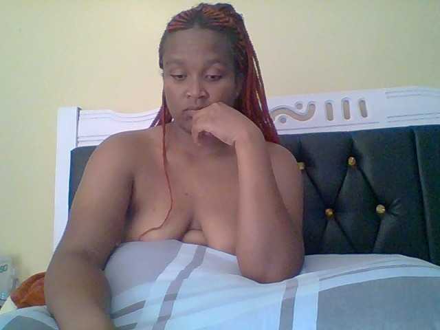 Hot-sexy-gurl live cam on BongaCams