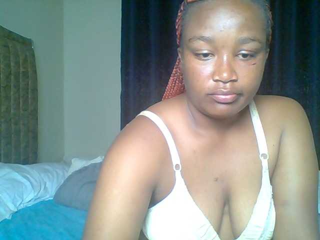 Hot-sexy-gurl live cam on BongaCams