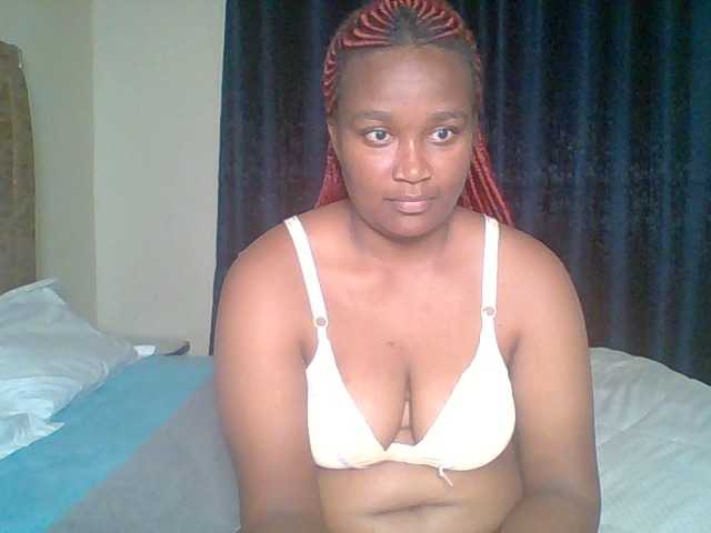 Hot-sexy-gurl live cam on BongaCams