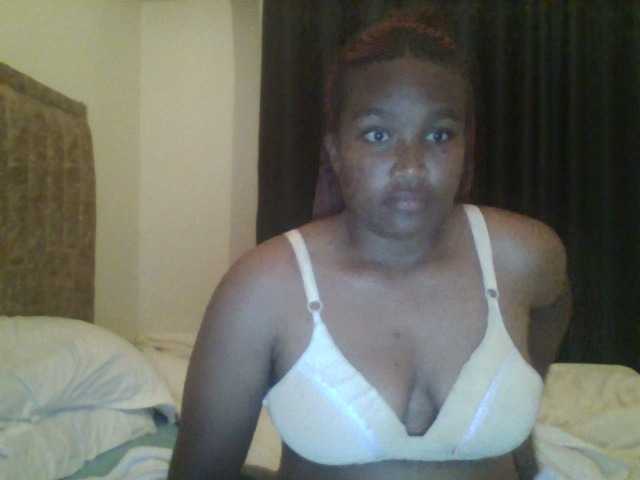 Hot-sexy-gurl live cam on BongaCams