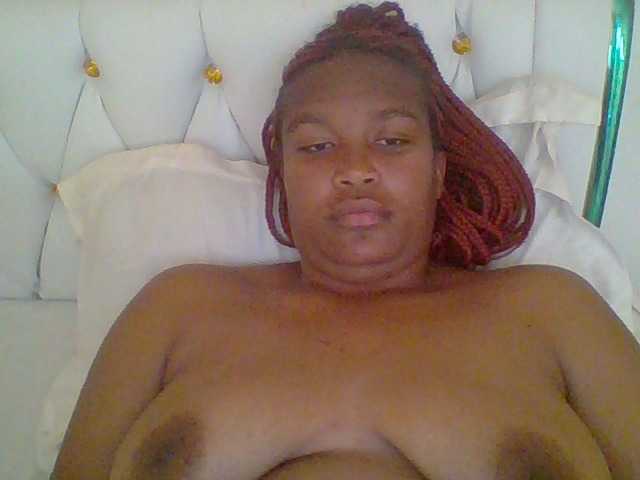 Hot-sexy-gurl live cam on BongaCams
